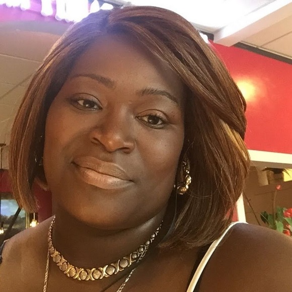 Meet the Posher Other - Meet your Posher, Shakia